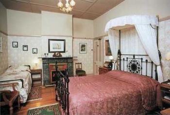 Sirens Bed And Breakfast Катумба Екстериор снимка